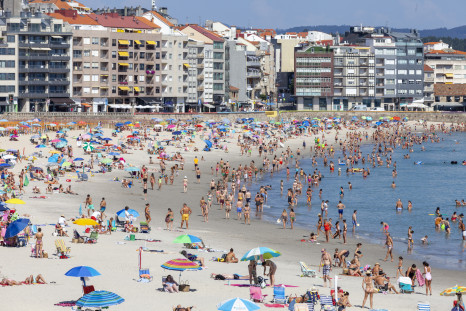 picture of a beach in spain